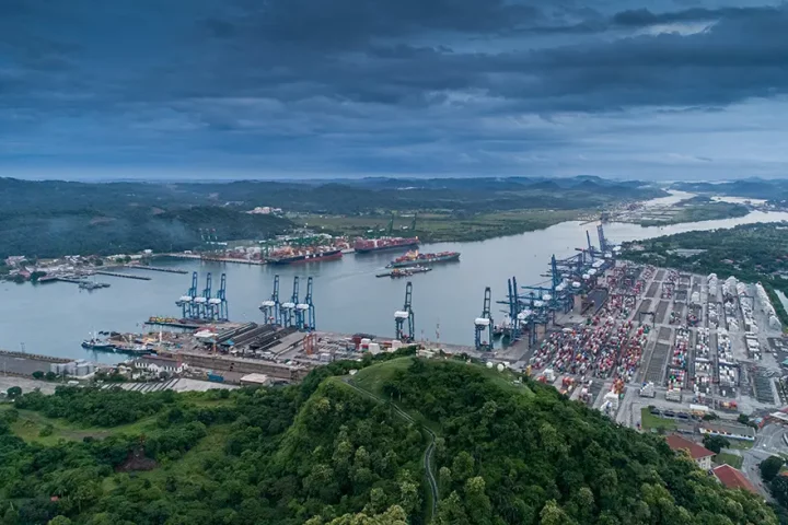 Corte Panamá invalida las concesiones de Hutchinson