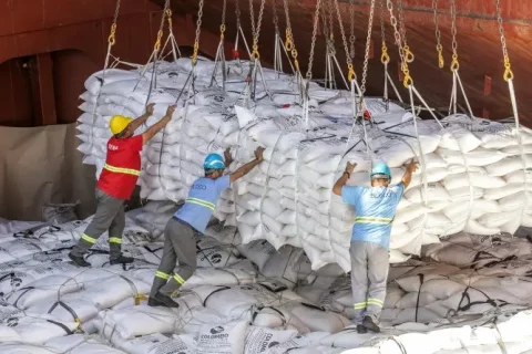 El azúcar sube un 18% y toca máximos historicos.