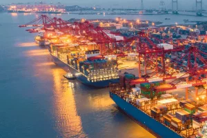 Shanghái y Singapur lideran el tráfico mundial de contenedores