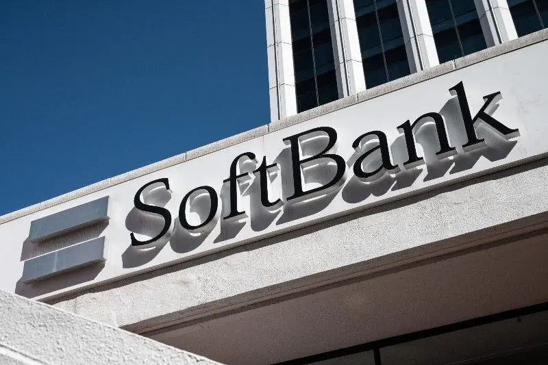SoftBank busca consolidar su dominio en OpenAI