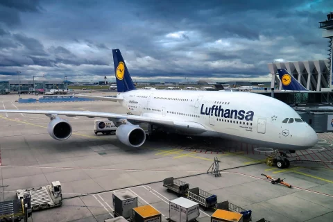 Lufthansa recorta vuelos