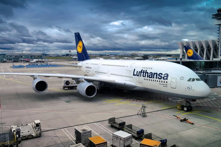 Lufthansa recorta vuelos