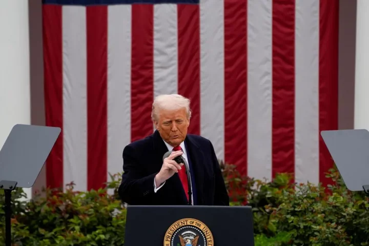 Washington reconstruye su muro arancelario