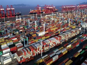 Ningbo-Zhoushan desplaza a Singapur