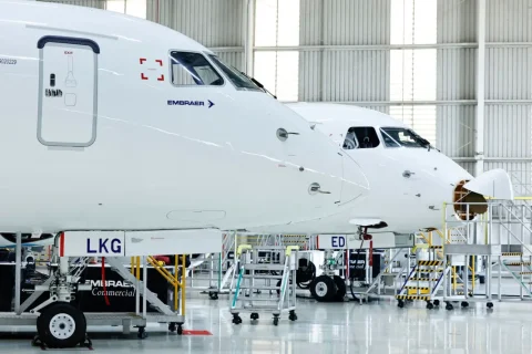 Embraer multilatina de Brasil