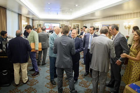 Recepción de la segunda edición del Foro Madrid Trade, celebrado en el Hotel Wellington de Madrid bajo el título “Impacto de los Conflictos Geopolíticos en el Comercio Atlántico”.