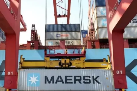 Maersk ajusta red de servicios en Latam