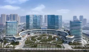 la construcción mundial tiene el centro de gravedad en China