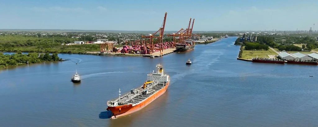 El Puerto La Plata es la puerta marítima natural de la región.