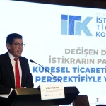 Willy Alfaro durante su disertación en el Istanbul Trade Congress.